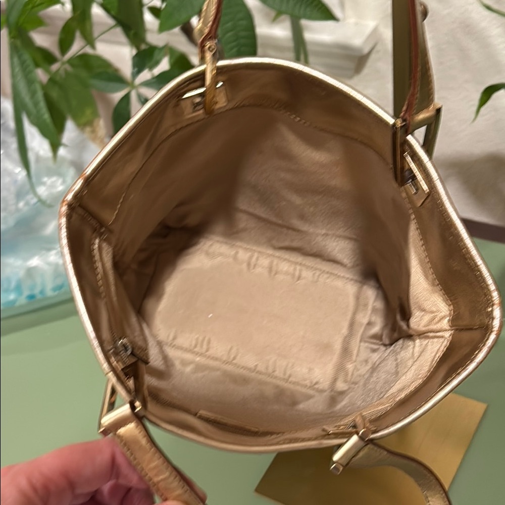 Gucci Blue and Gold Textured Tote Bag - Picture 4 of 14